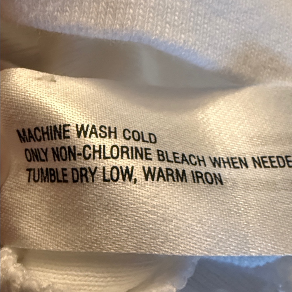 GAP Cream/White Favorite Crew Shirt - Size Small - Picture 3 of 15